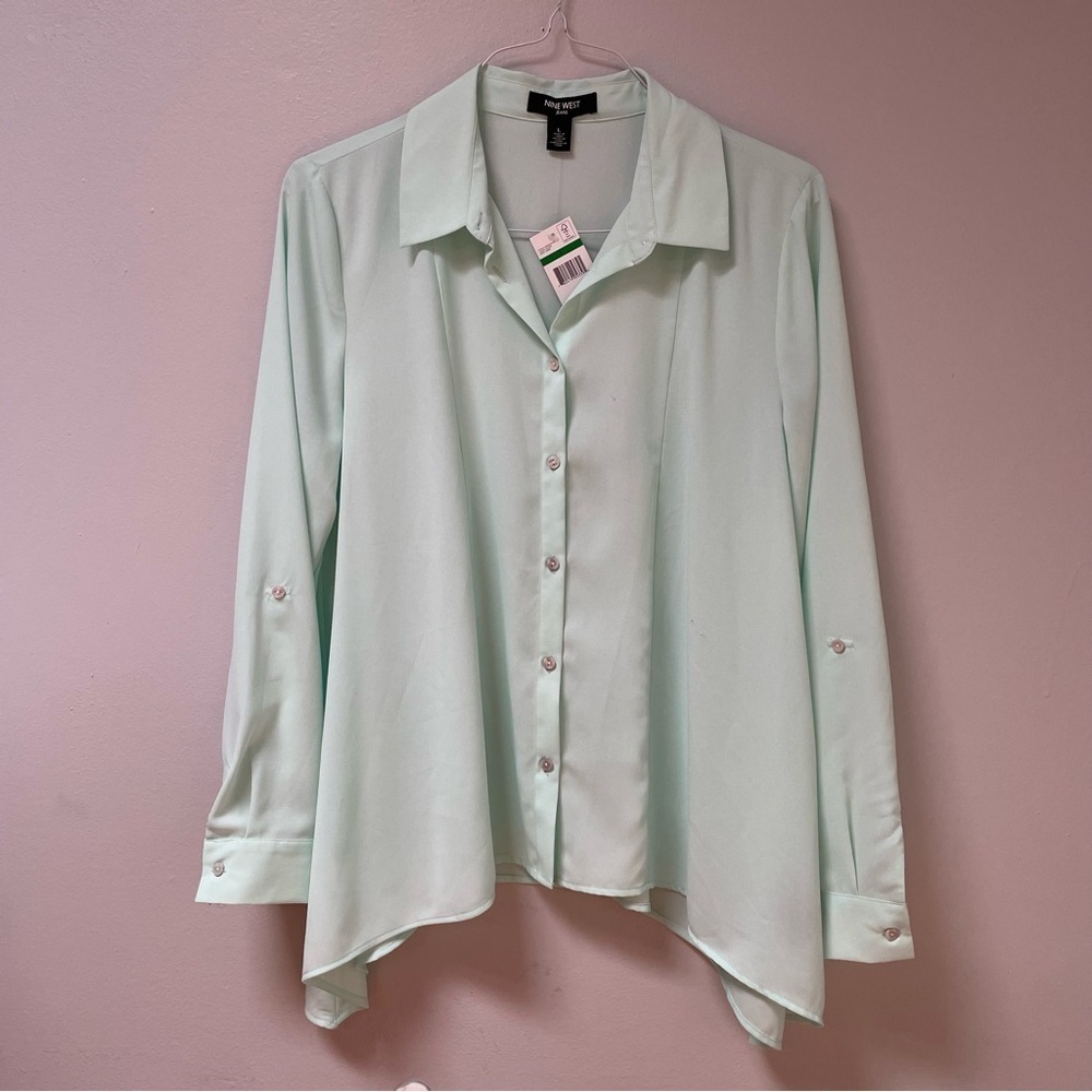 NWT Nine West Button Front Long tab Sleeve Flowy Top